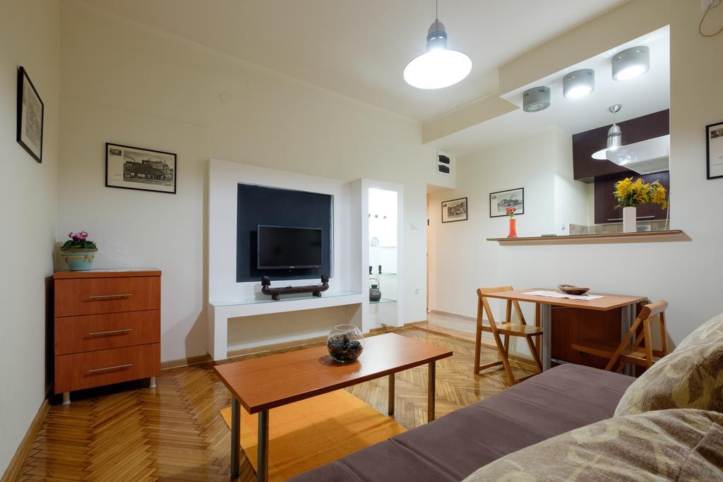 M&M Downtown Apartment ベオグラード 部屋 写真